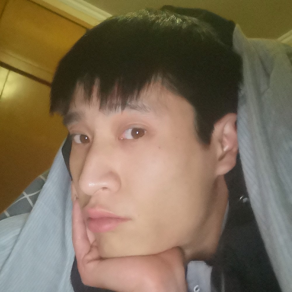 冰之恋男的照片