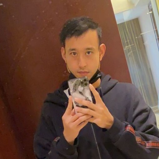 微笑懵懂的照片