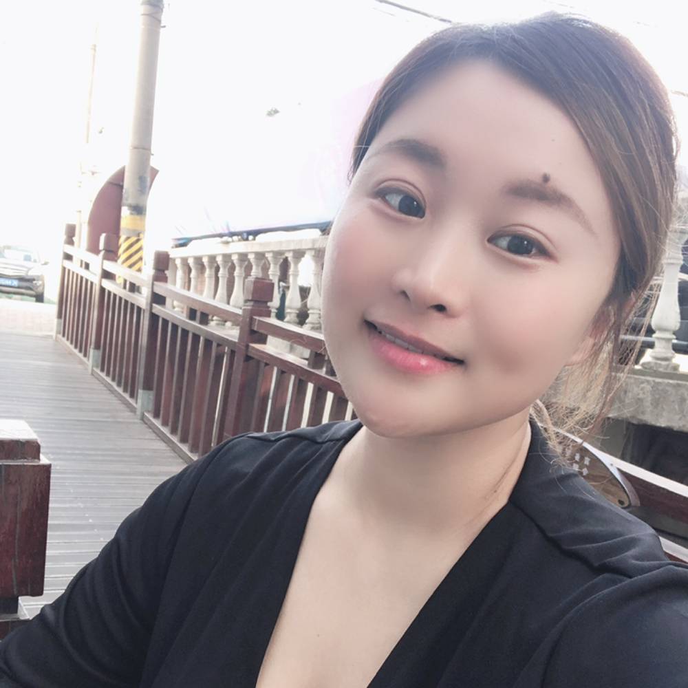 美姣的照片