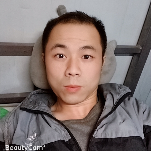 野性闻月亮的照片
