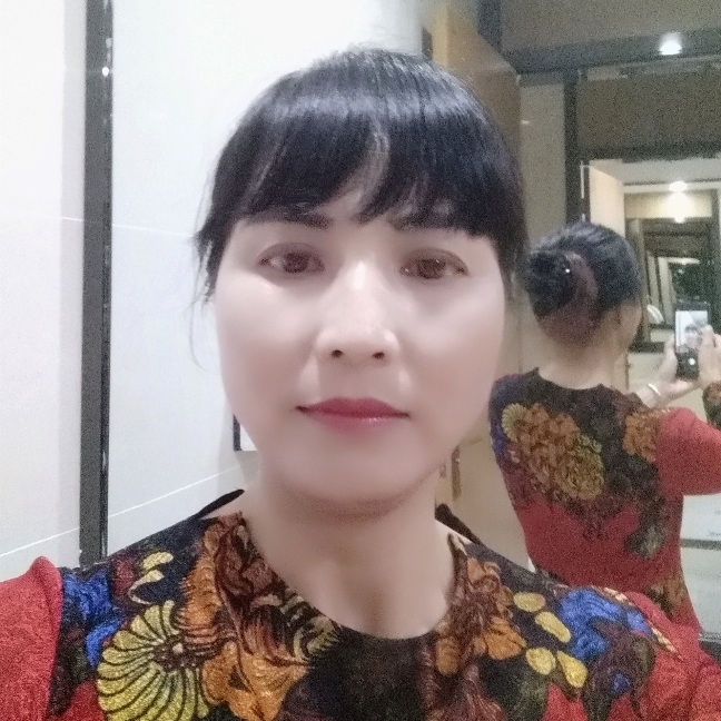 鞋垫邂逅斑驳的照片