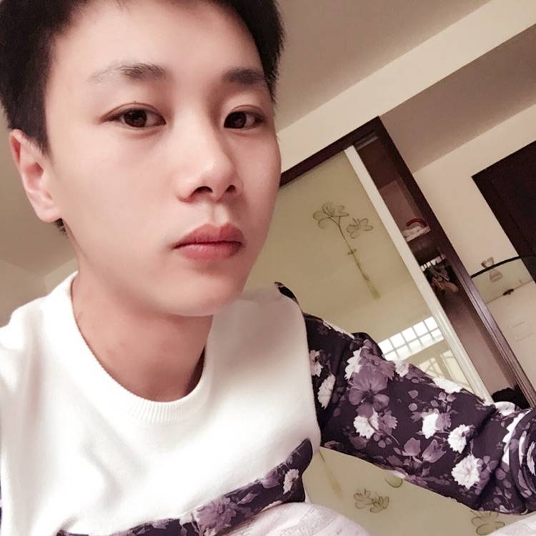 一剑，钟情的照片