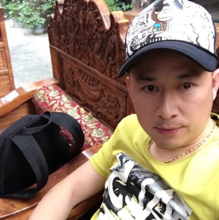 清扬的风的照片