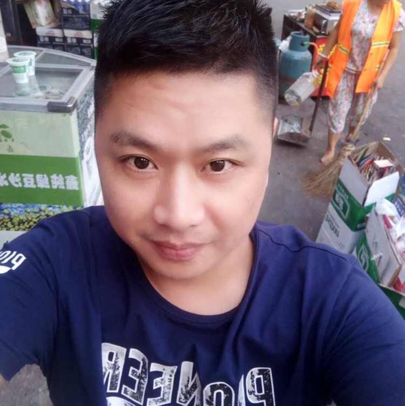 只幸福不沧桑的照片
