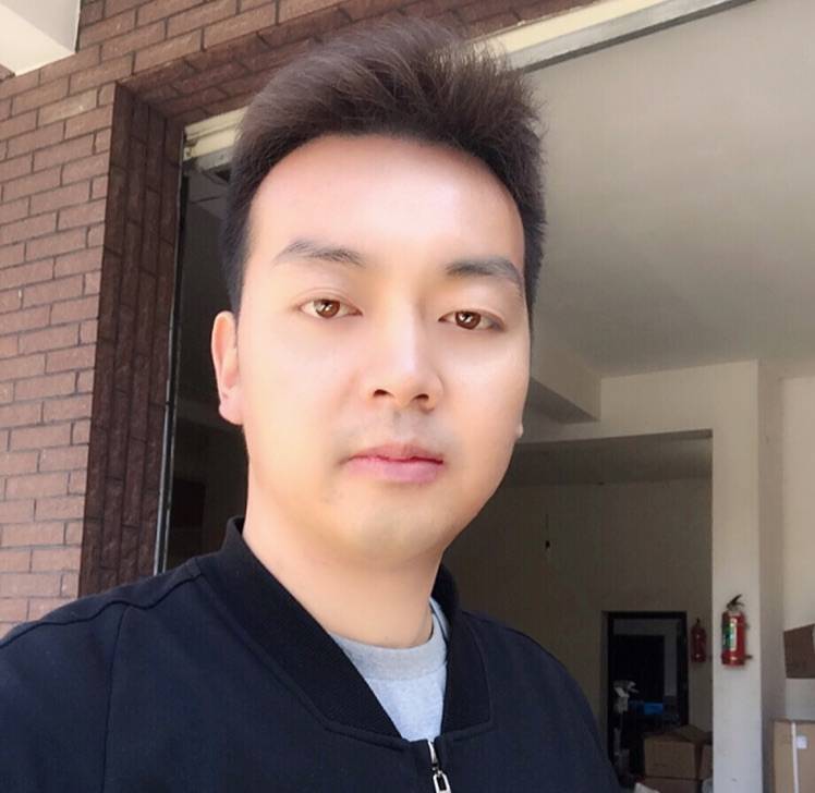 在美也美不过虚伪的照片