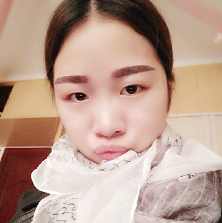 小钕子^.^的照片