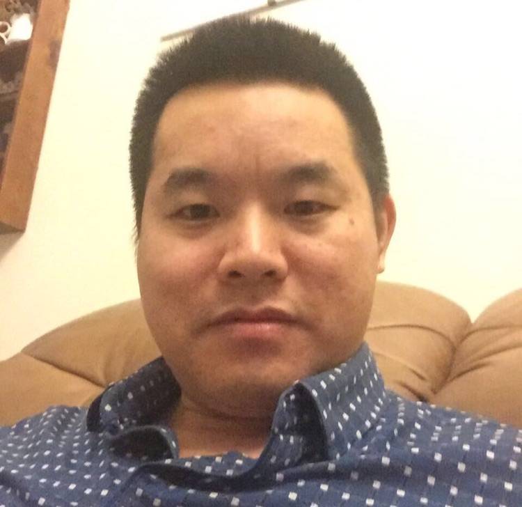 罗石的照片
