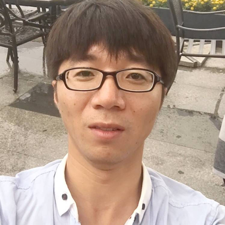 指尖的尘埃的照片