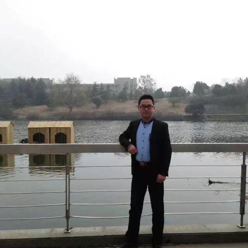 魔神之上的照片