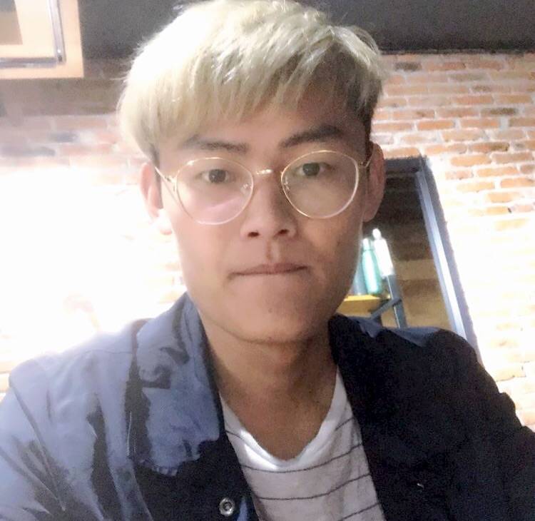 奔跑的强的照片