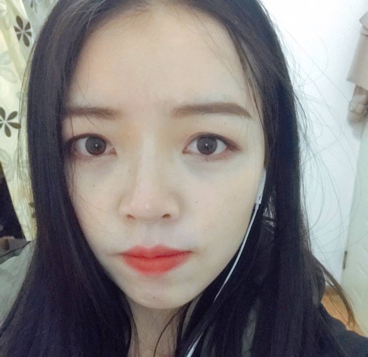 孔苏那的照片
