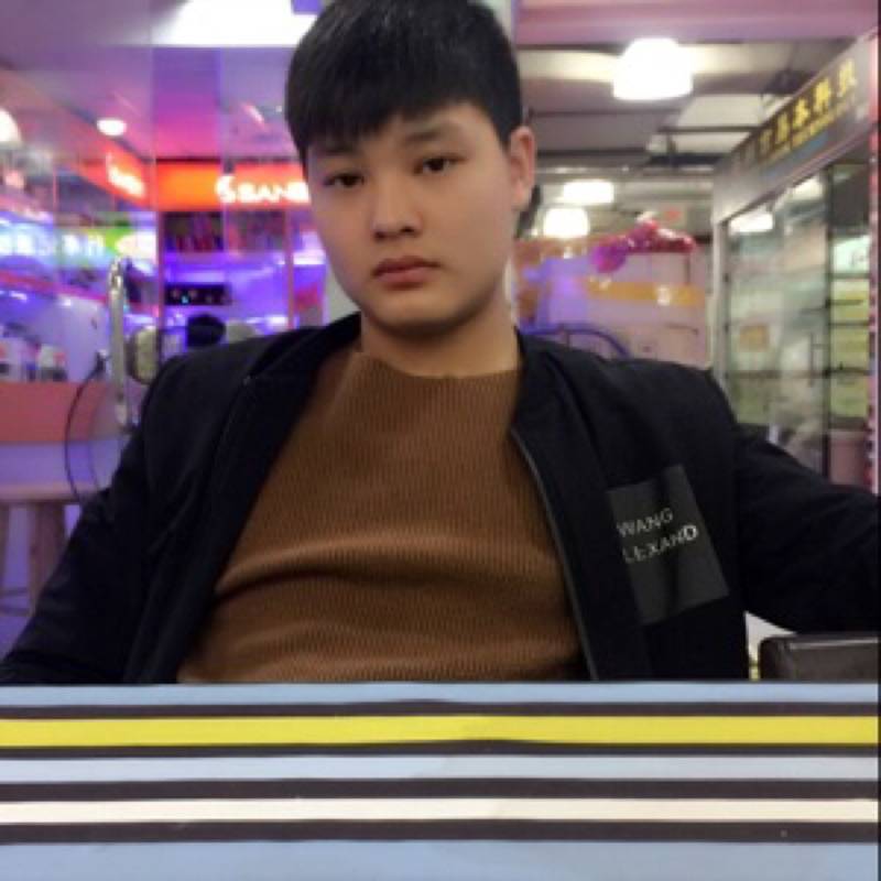 高冷型男的照片