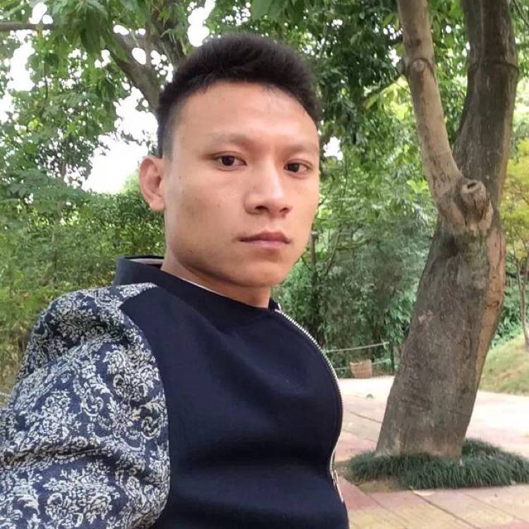 点燃沉默的照片