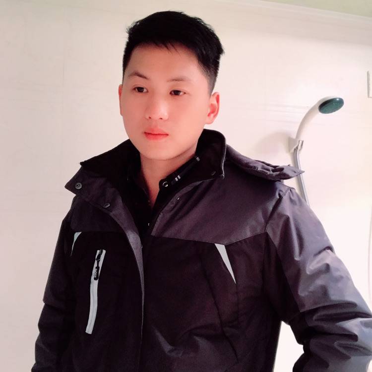 浅绿九分裤的照片