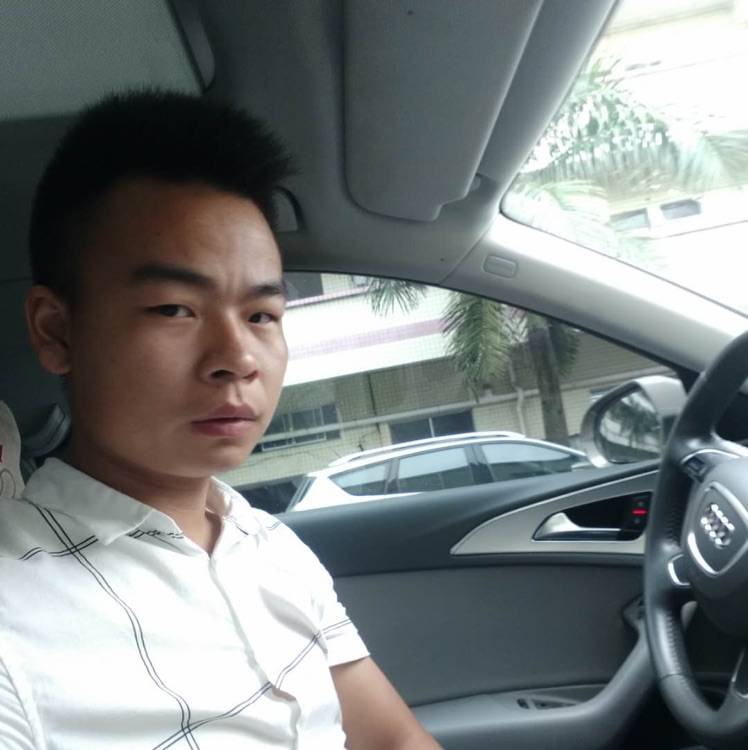 EHHT 肖的照片