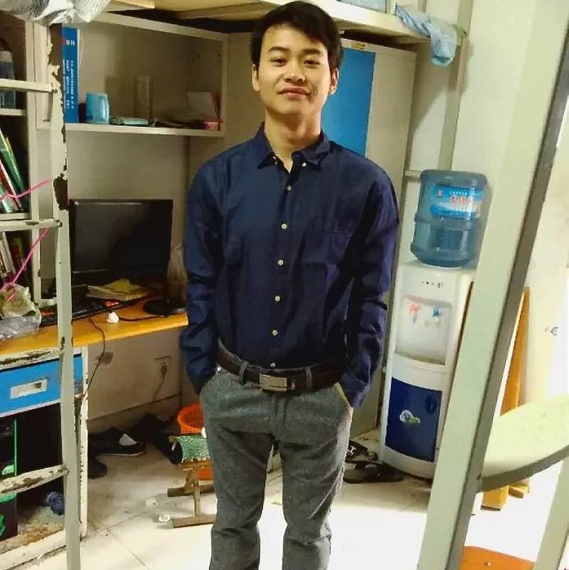 一只发给的苹果的照片