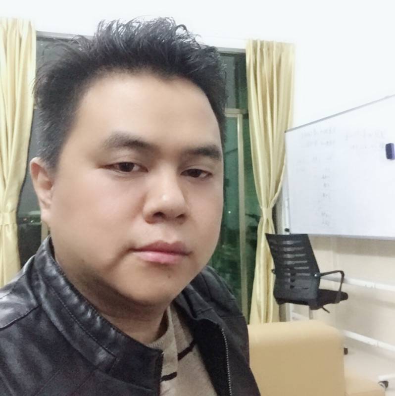 专情的瓶子的照片