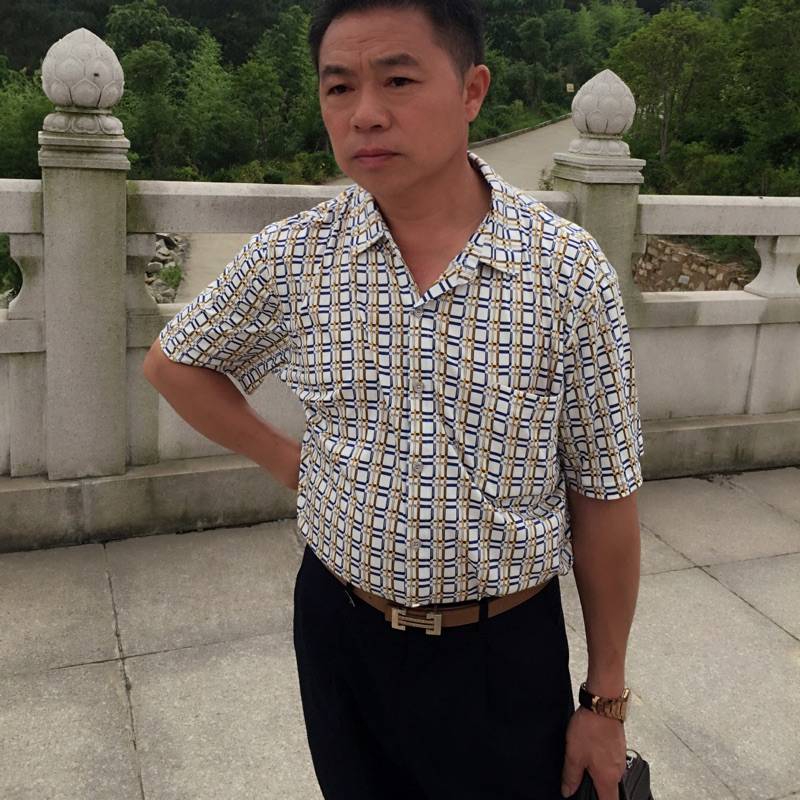 杨金的照片
