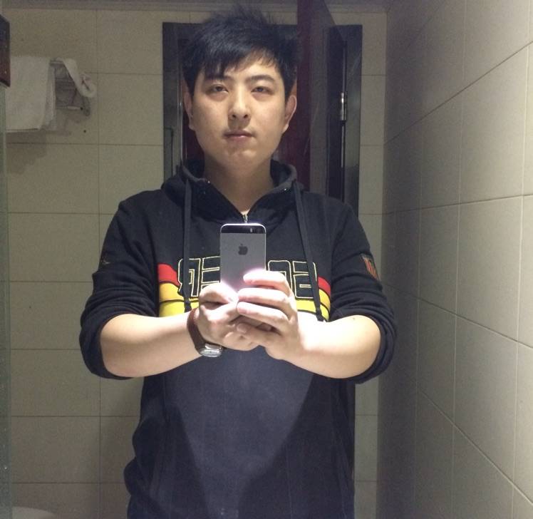长夜深蓝的照片