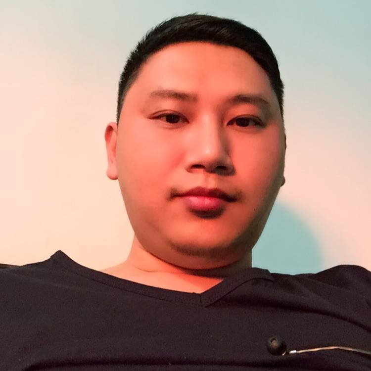 墨子逸的照片