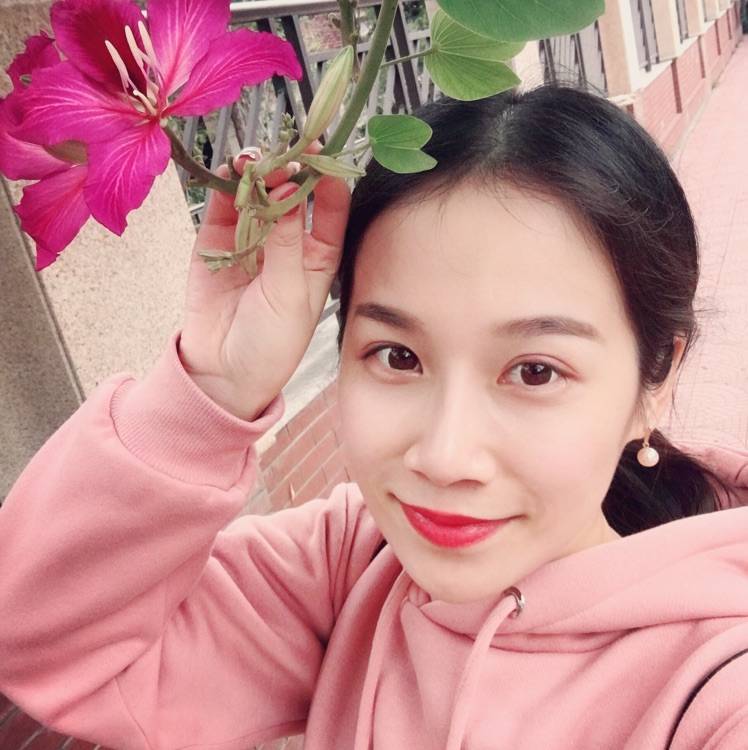 阿希娜的照片