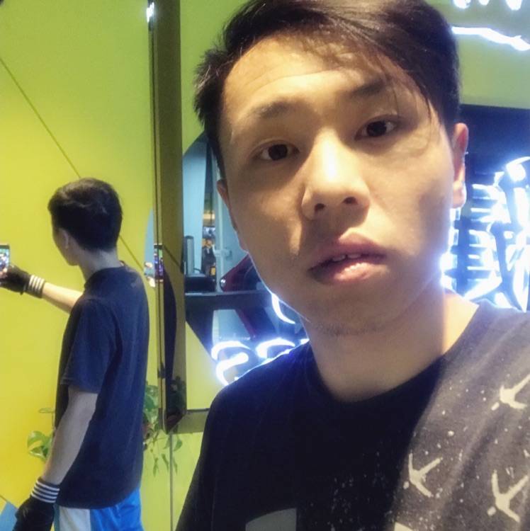 Ykj世界的照片