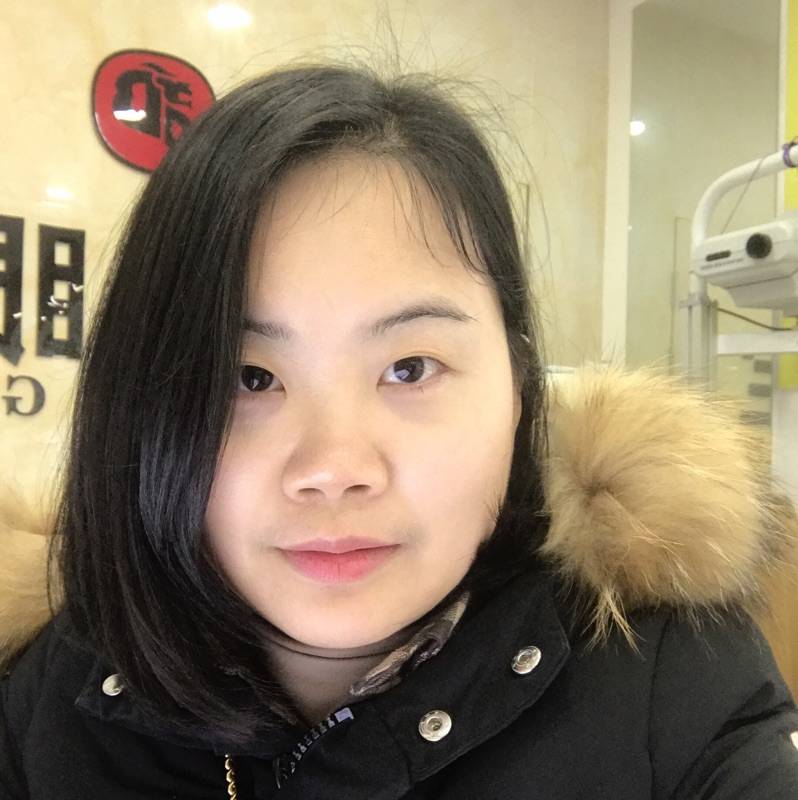 裙裙妮子的照片