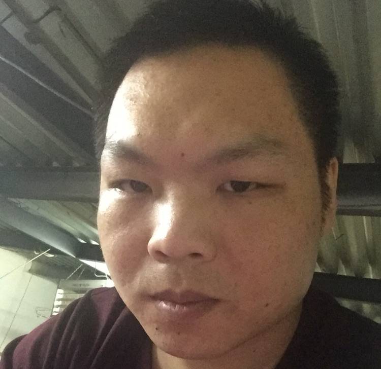 烈火香烟的照片