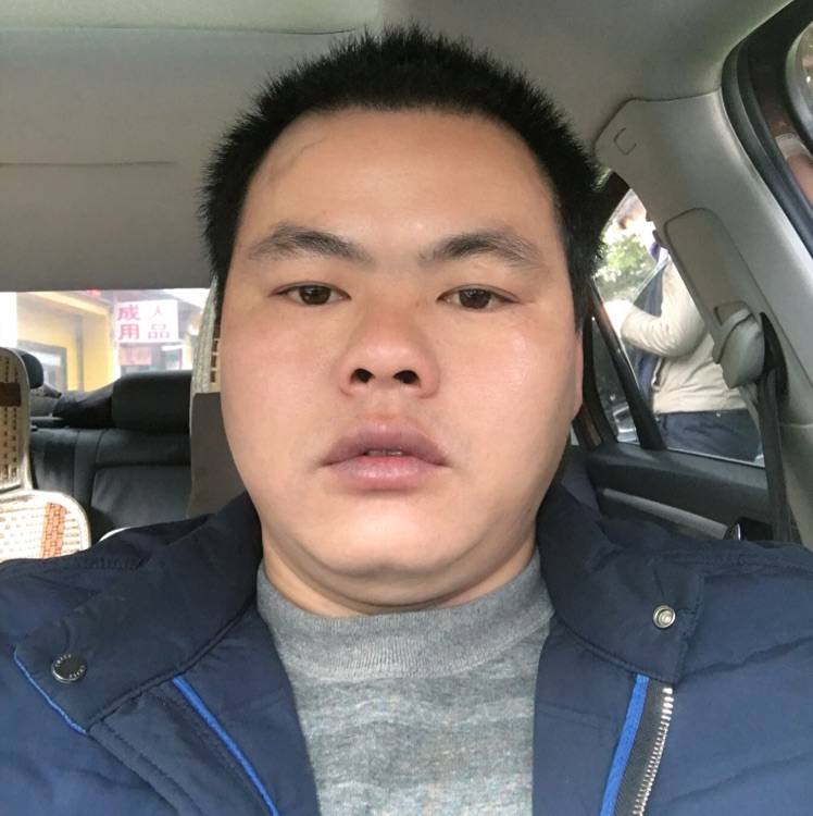 胡荣华的照片