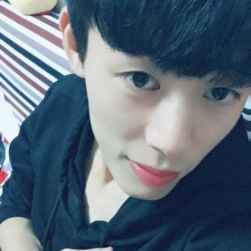 愿得1⃣️人伈的照片