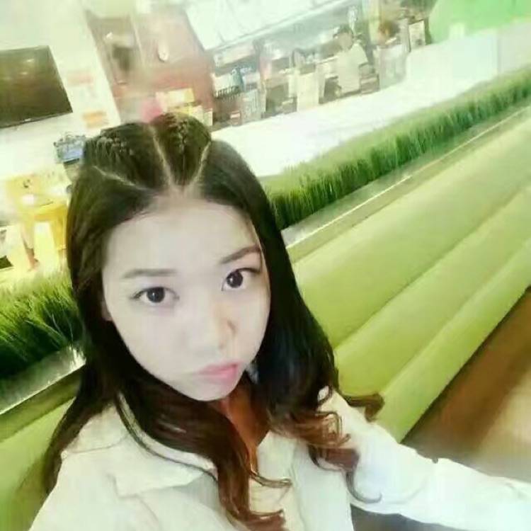 漂亮小宝贝的照片