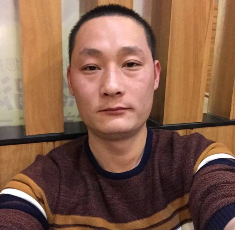 顾雷的照片