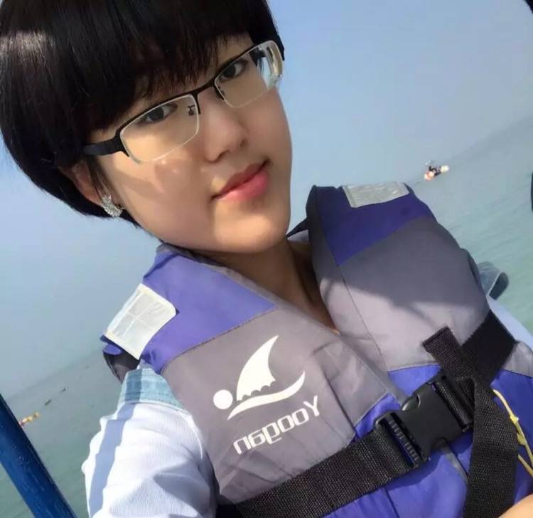 ftyvvyuh的照片