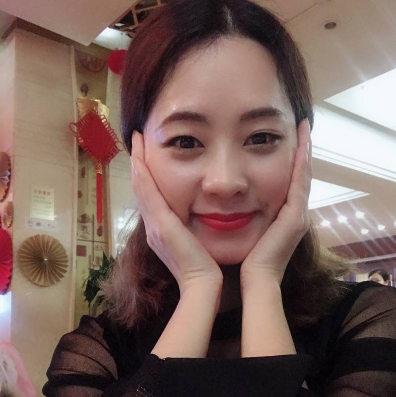 曼夭的照片