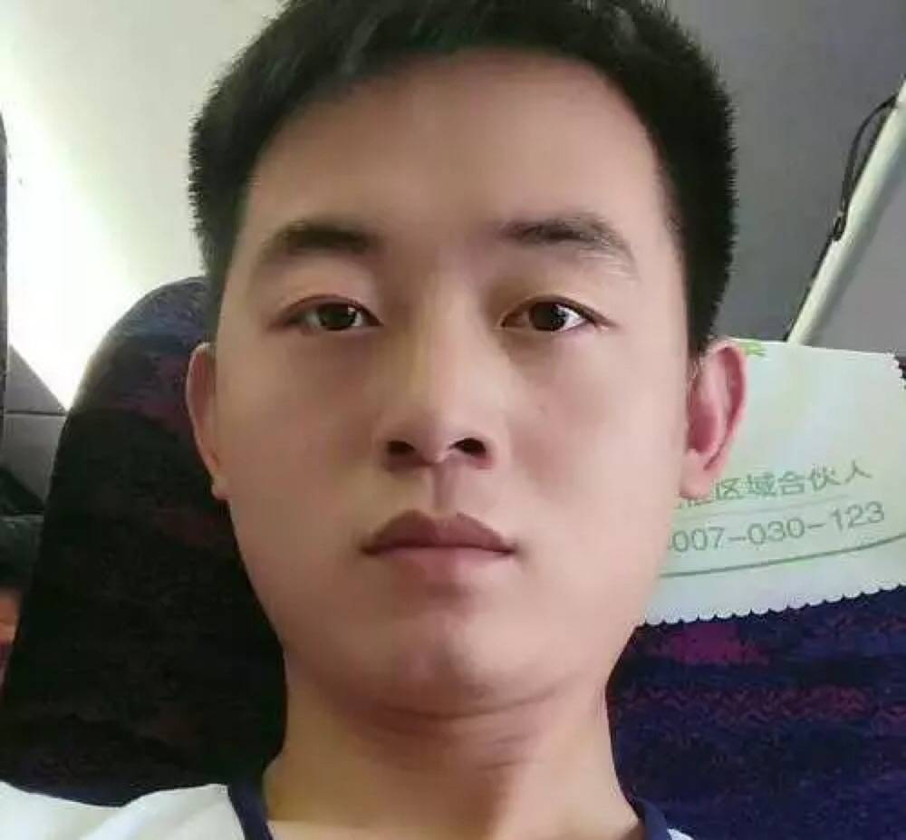 不堪的过往的照片