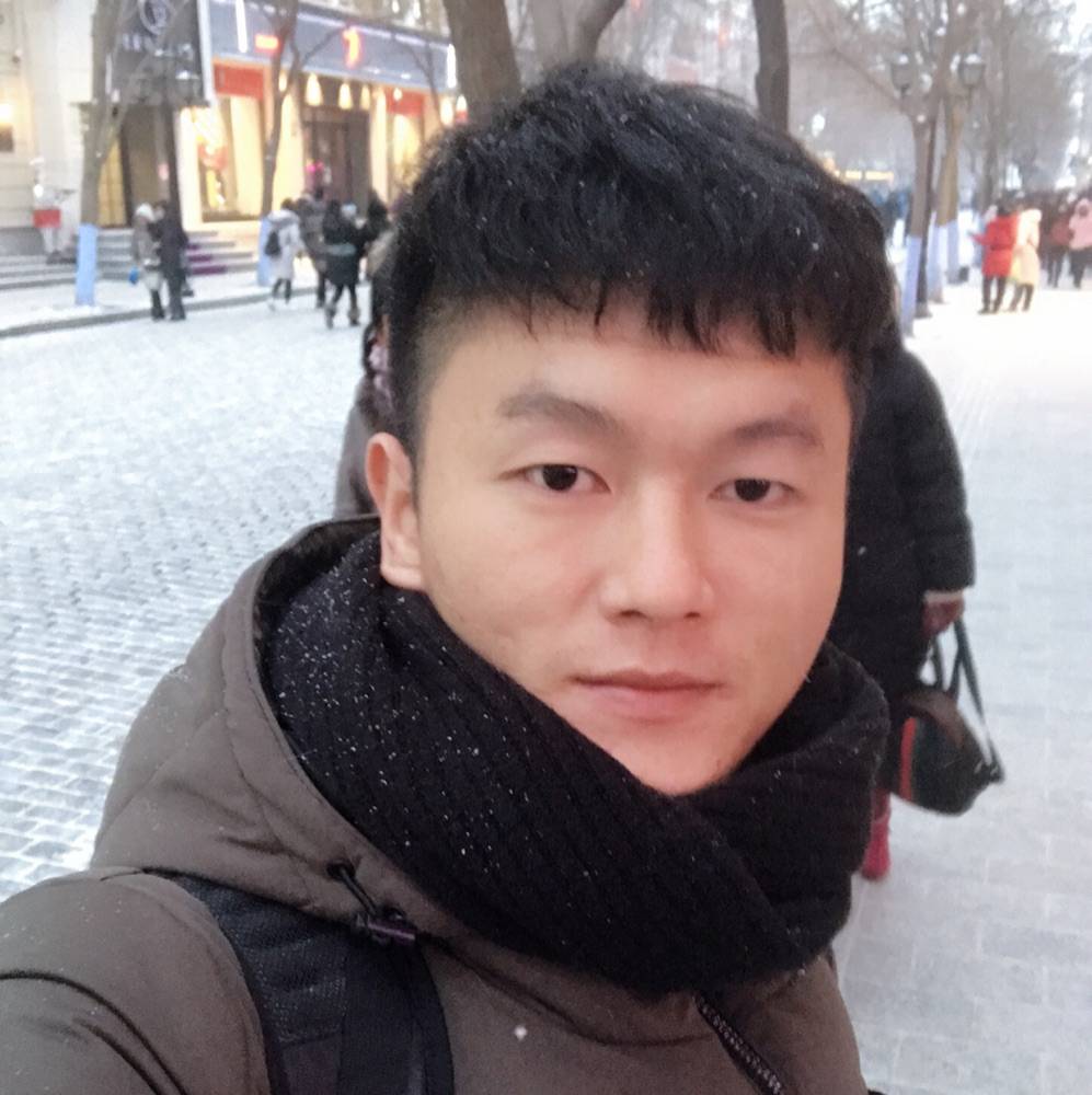 L赳的照片