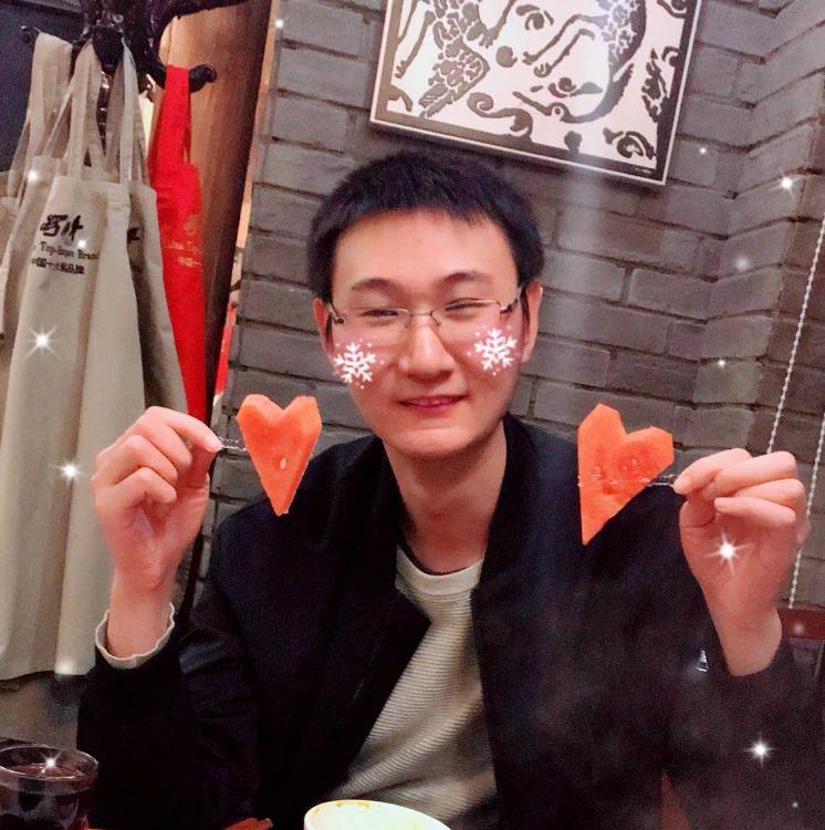 你微笑时好美。的照片