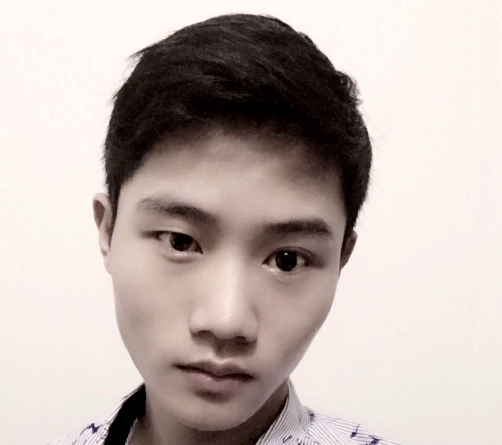 .Lies的照片