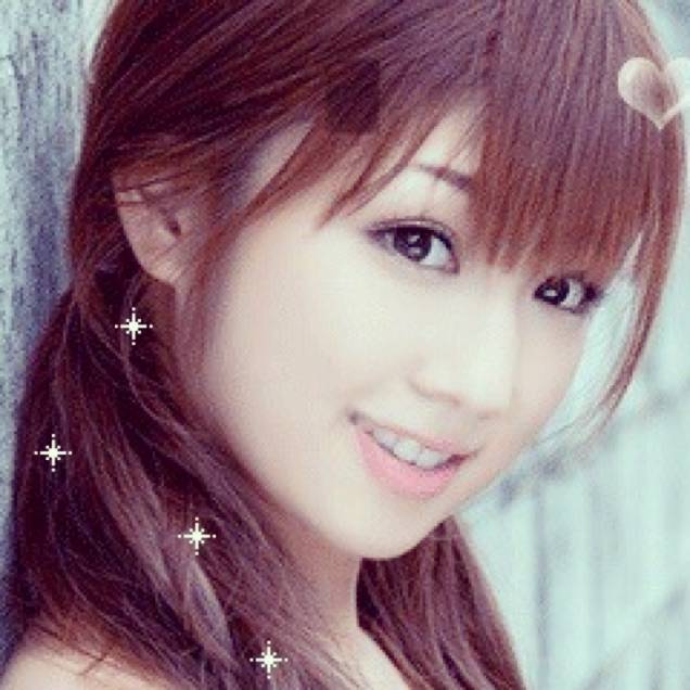 岸边蝴蝶的照片