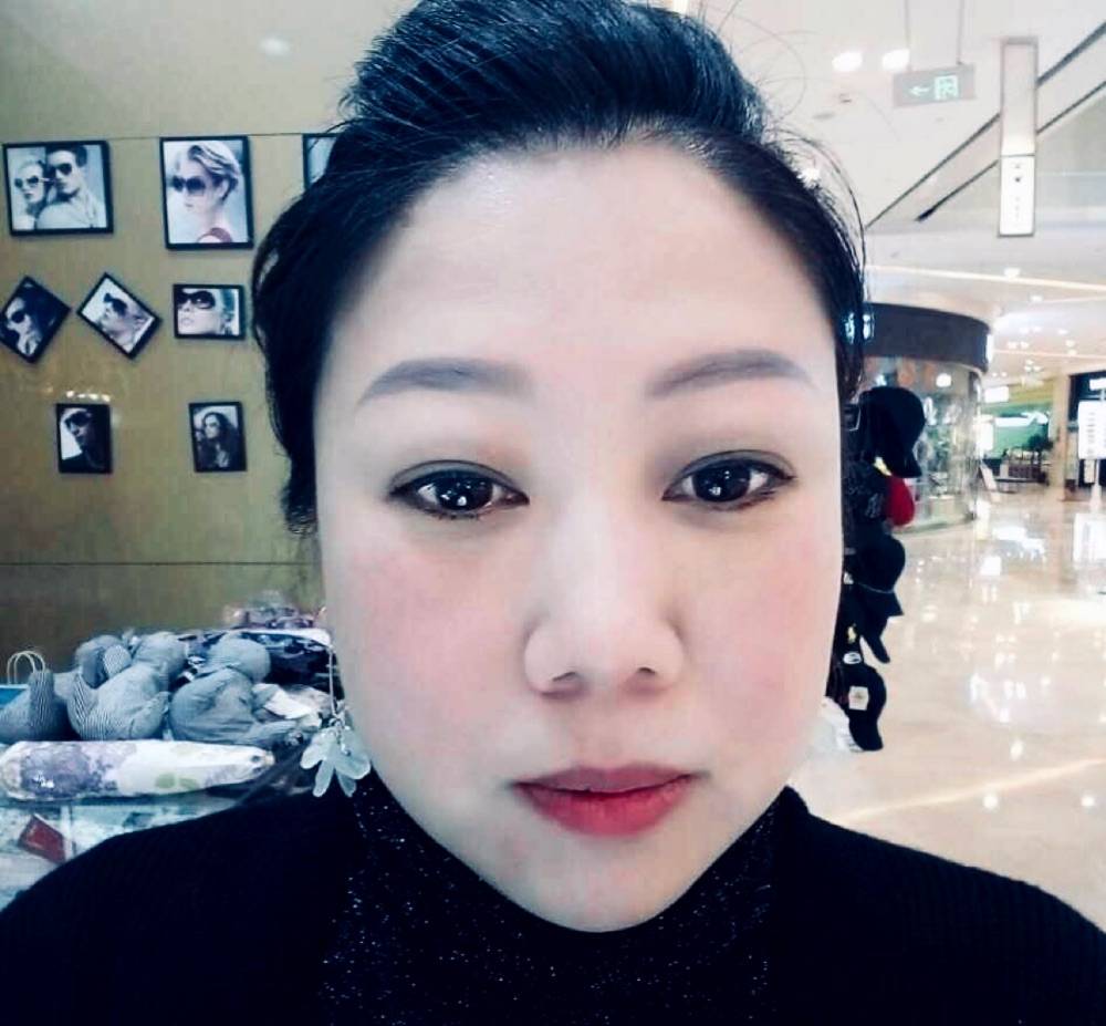 香奈儿香水的照片