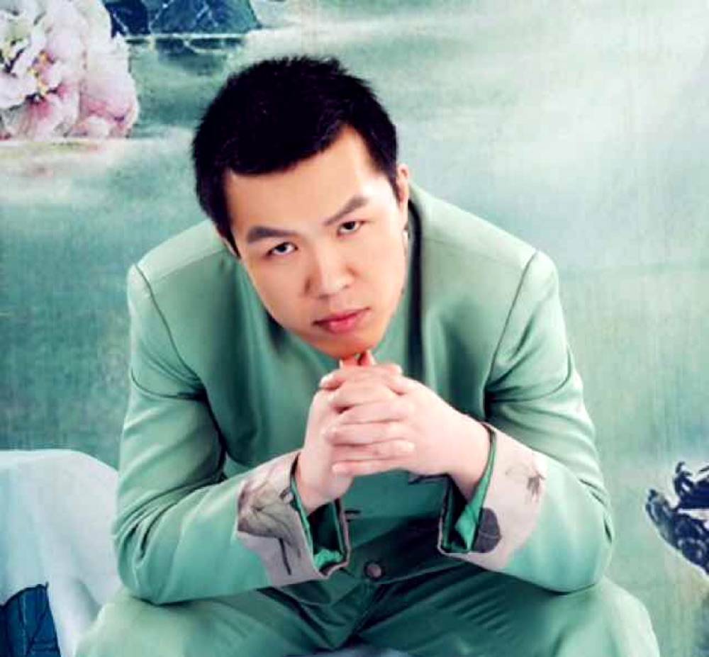 只比大奔少个轮的照片