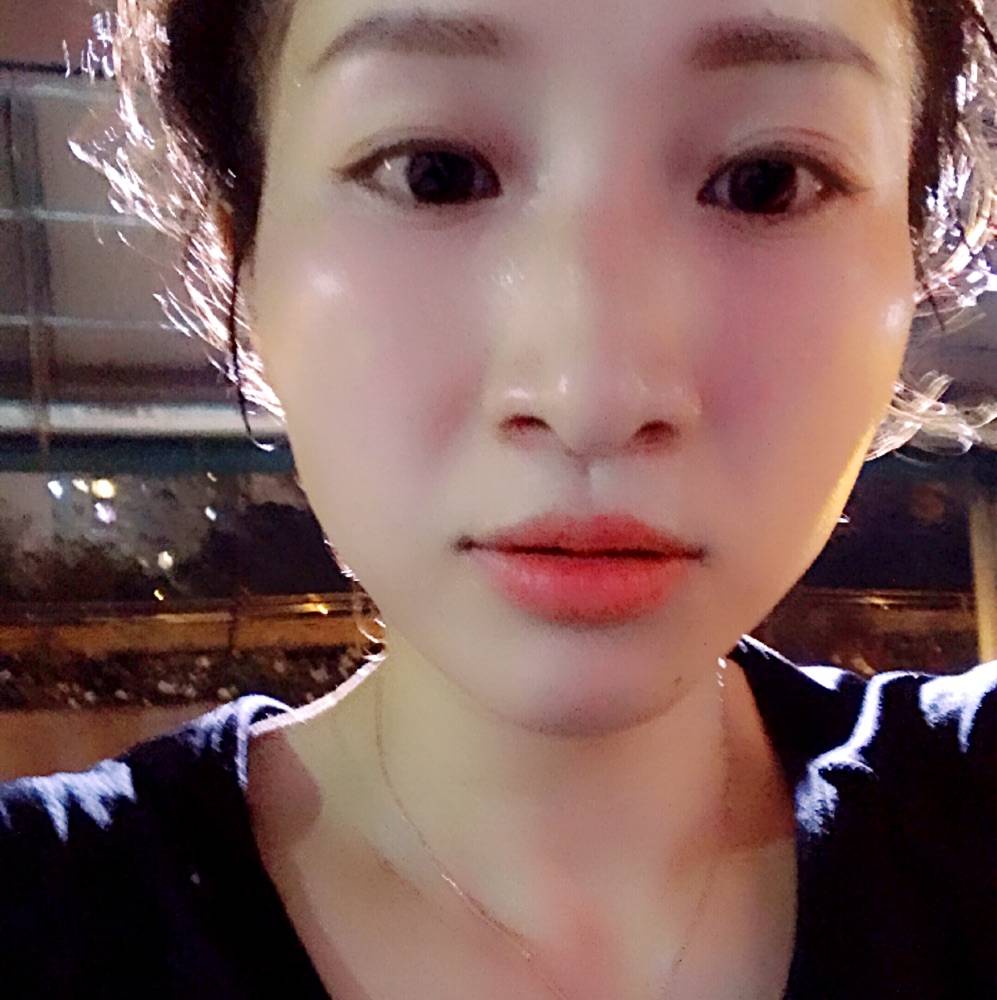 Ella妍的照片