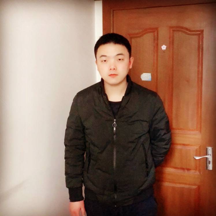 桃晴贤的照片