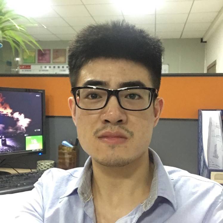 帅小伙儿的照片
