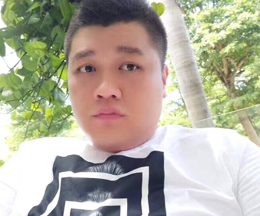 超级大胖子的照片