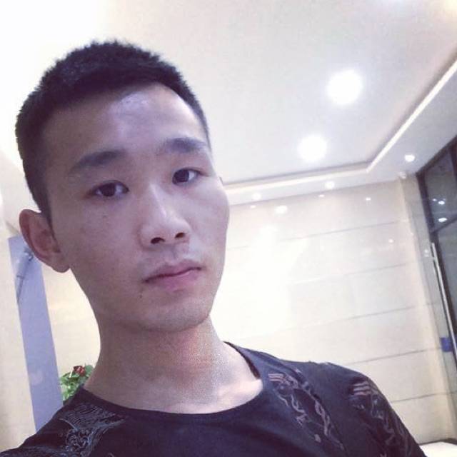 邹正亮的照片