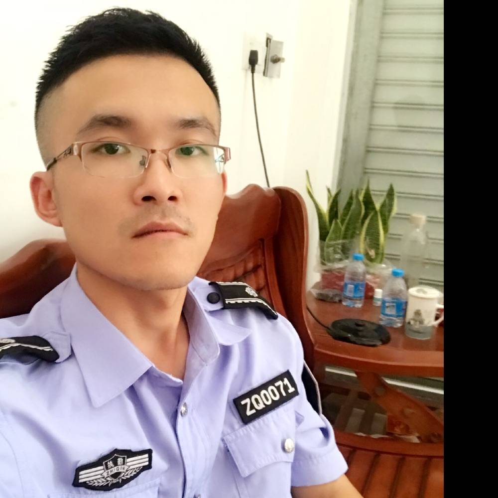 光棍男的照片