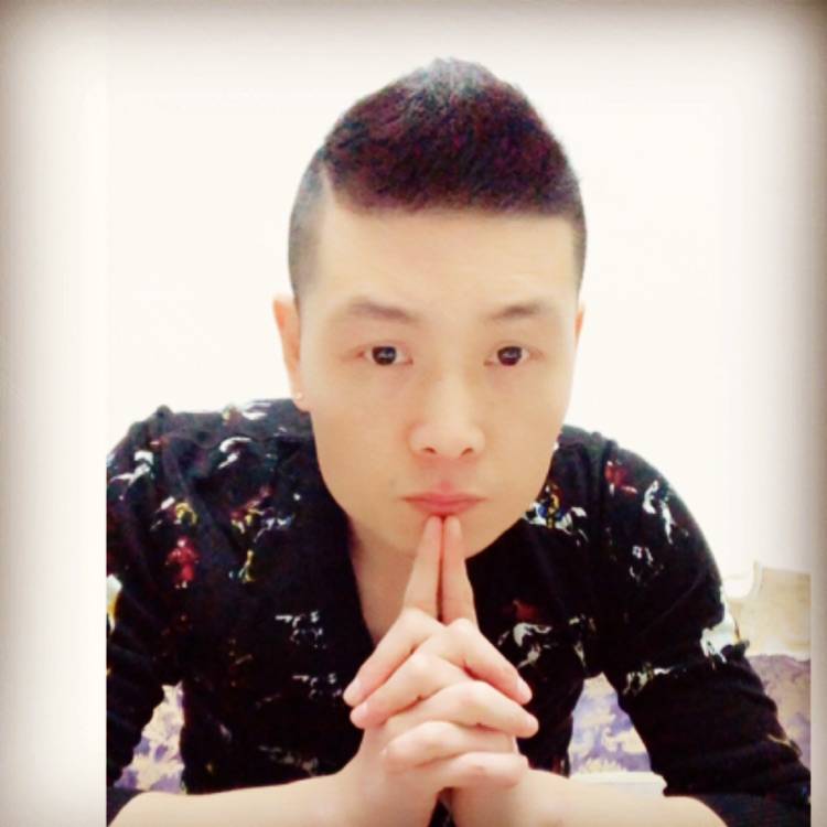 叶一纬的照片