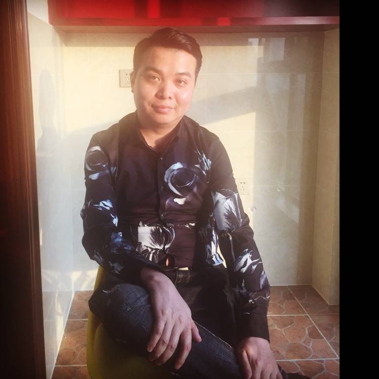 黄金单身的照片