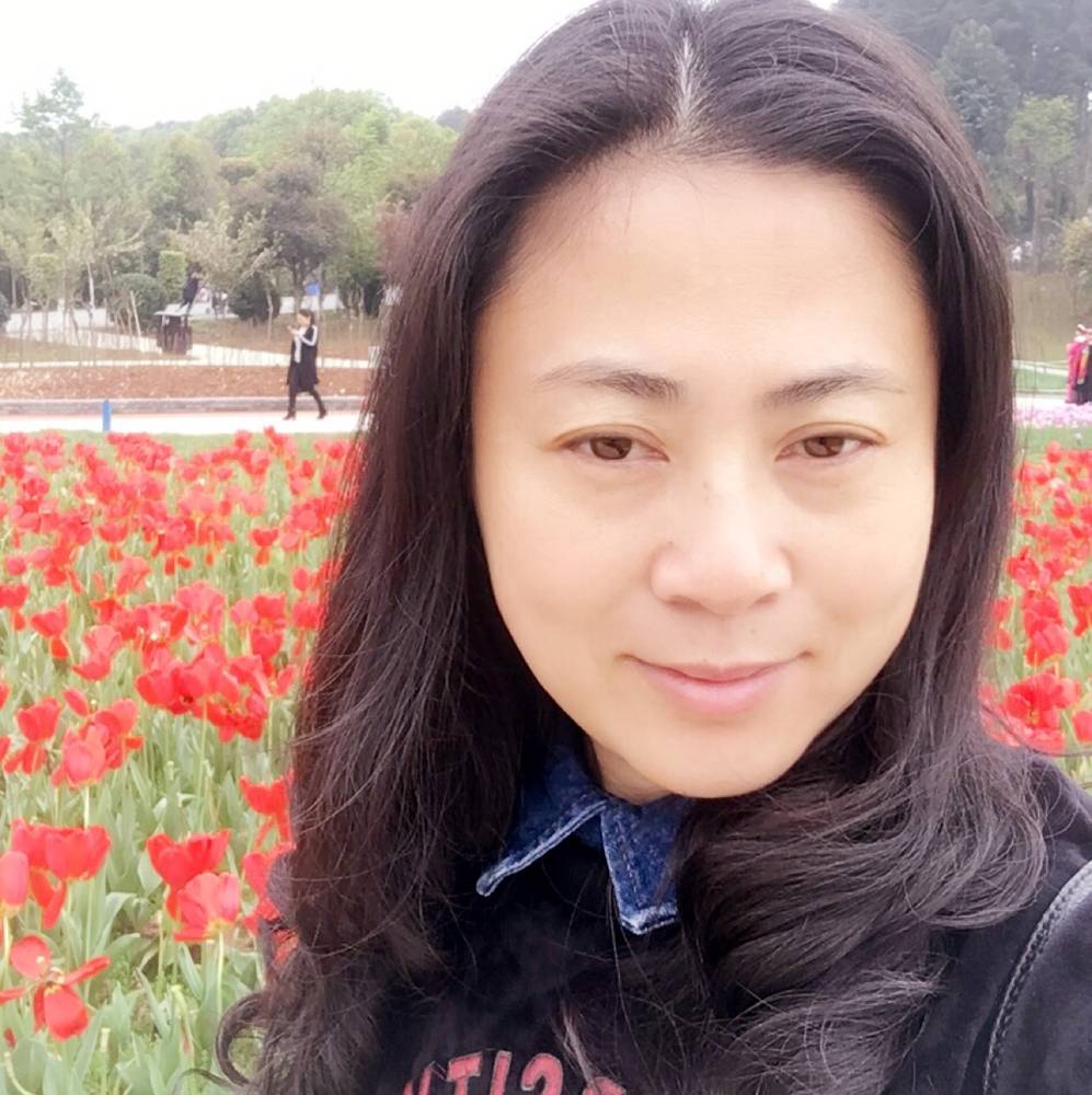 清晨微风的照片